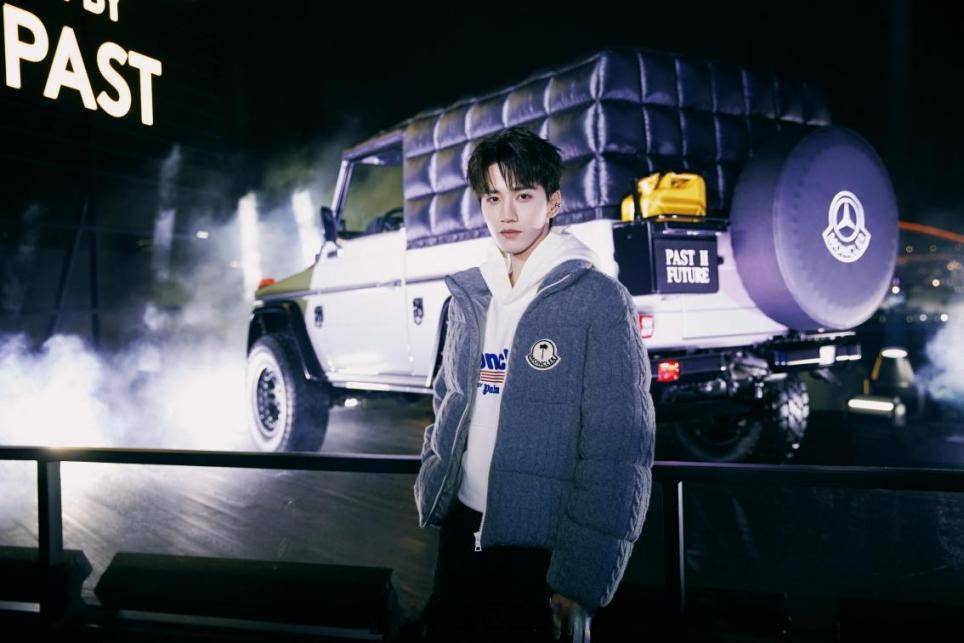 抢着买加拿大鹅卖不动它卖疯了不朽情缘2万元一件又土又贵还(图11)