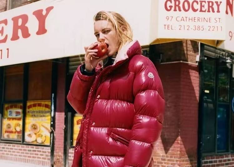 抢着买加拿大鹅卖不动它卖疯了不朽情缘2万元一件又土又贵还(图13)