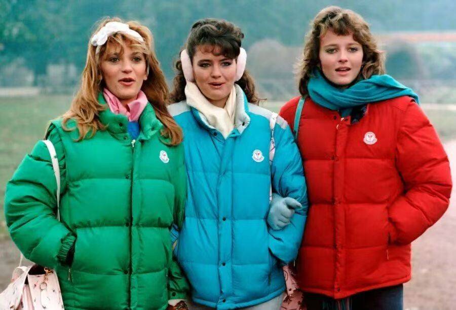 抢着买加拿大鹅卖不动它卖疯了不朽情缘2万元一件又土又贵还(图14)